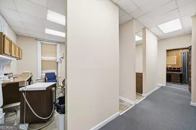 526 Academy Avenue, Dublin, GA 31021 - Photo 13