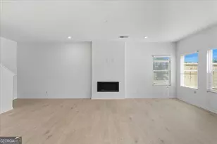 1186 Park Center Cir, Austell, GA 30168 - Photo 5