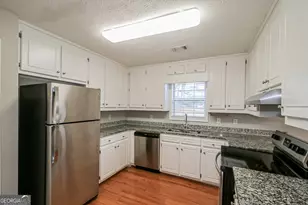 4925 Watson Mill Ct, Loganville, GA 30052 - Photo 7