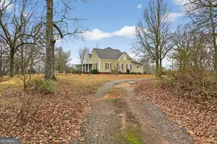 402 Tom Bell Rd, Milner, GA 30257 - Photo 3
