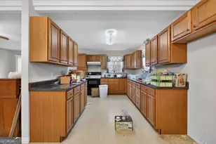 402 Tom Bell Rd, Milner, GA 30257 - Photo 55