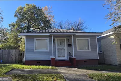 705 W 44th Street, Savannah, GA 31405 - Photo 1
