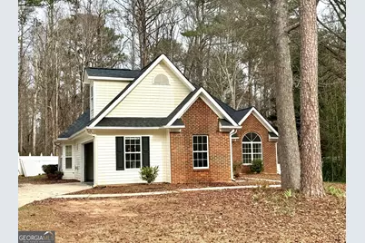 60 Elmwood Drive, Sharpsburg, GA 30277 - Photo 1