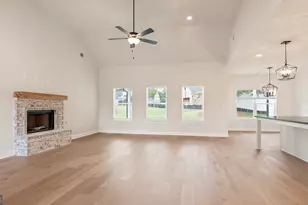 15 Cloverhurst Dr, Newnan, GA 30263 - Photo 5