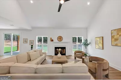 636 Harbour Shores Drive, Jackson, GA 30233 - Photo 9