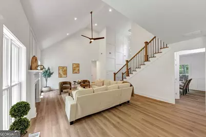 636 Harbour Shores Drive, Jackson, GA 30233 - Photo 13