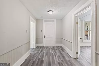 212 W Quilly Street, Griffin, GA 30223 - Photo 3