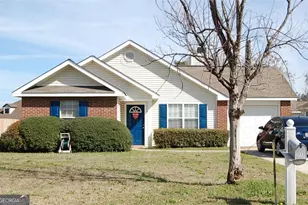 113 Georgetown Blvd, Warner Robins, GA 31088 - Photo 1