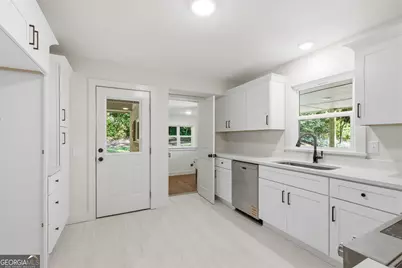 112 Woodland Street, Clarkesville, GA 30523 - Photo 9