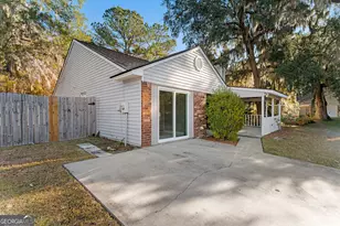 207 Whippoorwill Ln E, Richmond Hill, GA 31324 - Photo 3