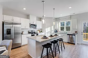 5724 Schelton Pl SE, Mableton, GA 30126 - Photo 11