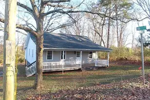 142 Hampton St, Lula, GA 30554 - Photo 1