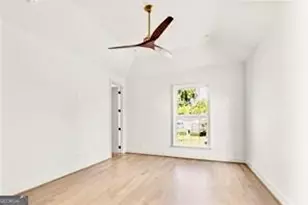 676 Hank Aaron Dr, Atlanta, GA 30315 - Photo 21