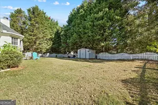 915 Harbins View Dr, Dacula, GA 30019 - Photo 7