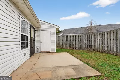 1656 Summerwoods Circle, Griffin, GA 30224 - Photo 31