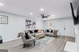 7200 Ravenwood Ln, Lithonia, GA 30038 - Photo 3