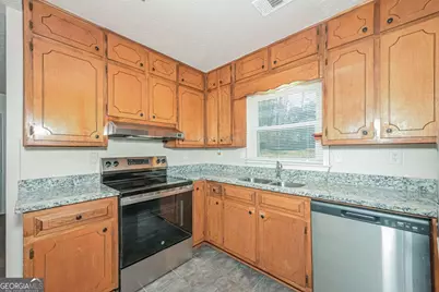 369 Hillridge Drive, Lawrenceville, GA 30046 - Photo 5