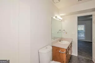 369 Hillridge Dr, Lawrenceville, GA 30046 - Photo 11