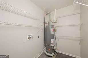 369 Hillridge Dr, Lawrenceville, GA 30046 - Photo 7