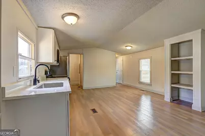 144 Skyland Drive E, Locust Grove, GA 30248 - Photo 9