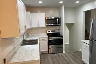 9028 Raven Dr, Jonesboro, GA 30238 - Photo 3