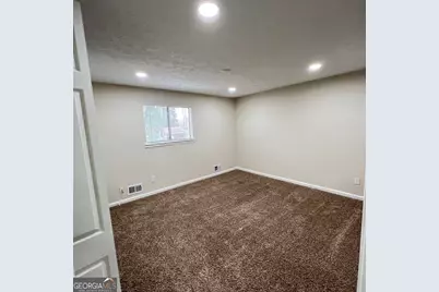 9028 Raven Drive, Jonesboro, GA 30238 - Photo 9