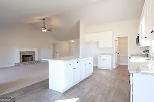 476 Tanners Bridge Cir, Bethlehem, GA 30620 - Photo 7