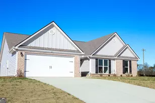 476 Tanners Bridge Cir, Bethlehem, GA 30620 - Photo 1