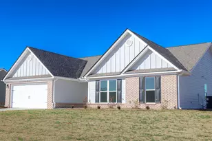 457 Tanners Bridge Cir, Bethlehem, GA 30620 - Photo 3