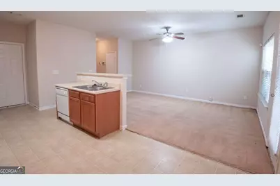 1259 Chinon Point, Lithonia, GA 30058 - Photo 3