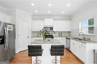 1689 Liberty Parkway NW, Atlanta, GA 30318 - Photo 7