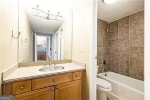 2479 Peachtree Rd NE, Atlanta, GA 30305 - Photo 17