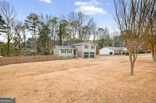 2015 Highriggs Ln, Snellville, GA 30078 - Photo 3