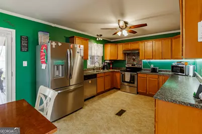 273 Partridge Trail, Winder, GA 30680 - Photo 3