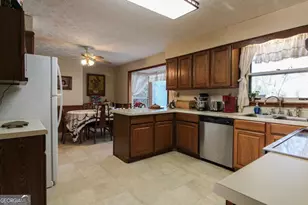 921 Hwy 72 E, Comer, GA 30629 - Photo 11