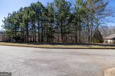 2126 Lacroix Way, Conyers, GA 30094 - Photo 47