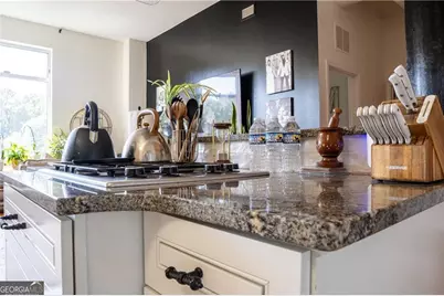 3820 Roswell Road NE #408, Atlanta, GA 30342 - Photo 5