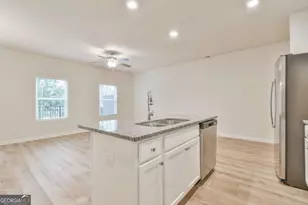 4541 Bishops Ln, Oakwood, GA 30566 - Photo 7