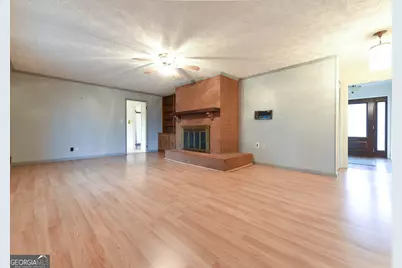 19 Festiva Drive, Newnan, GA 30263 - Photo 3