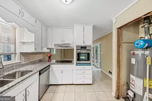 6764 Brookwood Cir, Jonesboro, GA 30236 - Photo 17