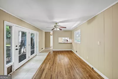 6764 Brookwood Circle, Jonesboro, GA 30236 - Photo 9