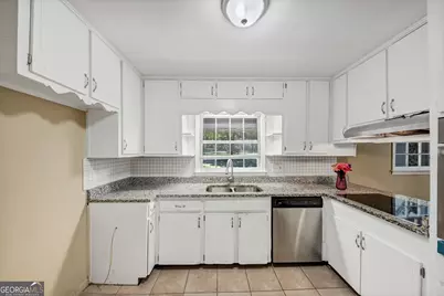 6764 Brookwood Circle, Jonesboro, GA 30236 - Photo 15