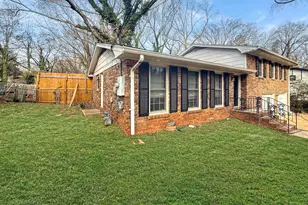 4796 Fairforest Dr, Stone Mountain, GA 30088 - Photo 3