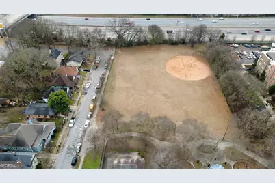 348 Kelly Street S, Atlanta, GA 30312 - Photo 9