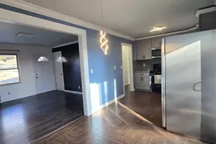 707 Melrose Dr, Forest Park, GA 30297 - Photo 7