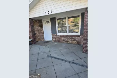 707 Melrose Drive, Forest Park, GA 30297 - Photo 3