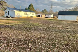 1111 Adrian Cir, Greensboro, GA 30642 - Photo 17