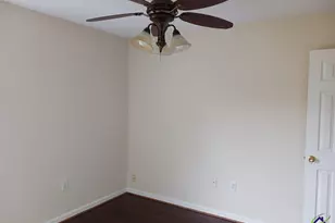 732 Gateway Dr, Bonaire, GA 31005 - Photo 9