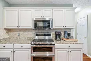 2152 Marne Glen NW, Kennesaw, GA 30152 - Photo 9