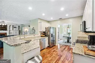 2152 Marne Glen NW, Kennesaw, GA 30152 - Photo 7